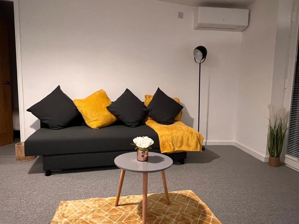 Superb Modern Flat In Northampton, Parking &Ev Apartment Luaran gambar