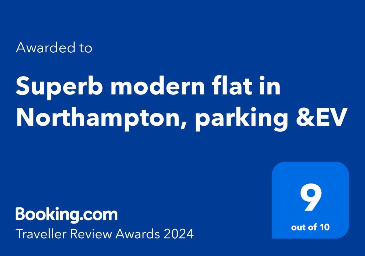 Superb Modern Flat In Northampton, Parking &Ev Apartment Bilik gambar